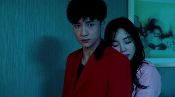 娱乐圈两个男人吃瓜,揭秘幕后真相